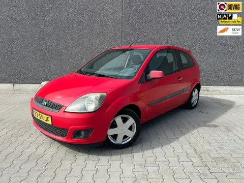 Ford Fiesta 1.3-8V Futura | AIRCO | AUX | ELEK RAMEN | APK T/M 2-4-2027 | AFLEVERBEURT | COMPLEET ON