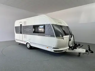 Hobby De Luxe 460 SFF Queensbed Brand Voortent INCL STALLING