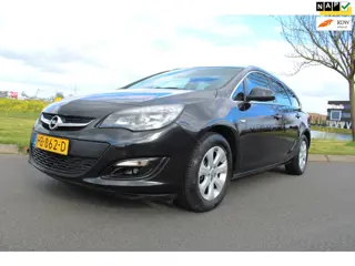 Opel Astra Sports Tourer 1.4 Turbo Blitz Climate Control , navigatie APK 25-02-2027