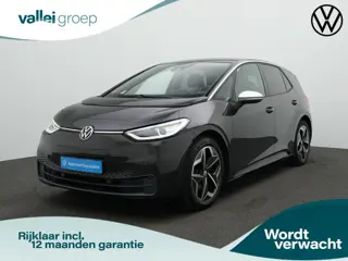 Volkswagen ID.3 First Plus 58 kWh 204 pk | IQ Light | Stuur-/stoelverwarming | Achteruitrijcamera | 