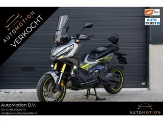 Honda X-ADV 750 | Mistlampen | Navigatie | Valbeugels