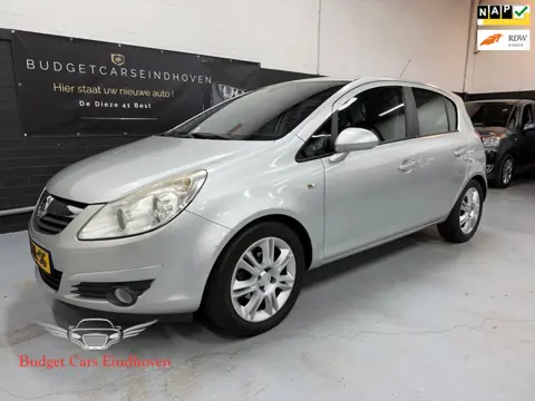 Opel Corsa 1.4-16V Cosmo Nap/5Drs/Airco/APK 05-2027!