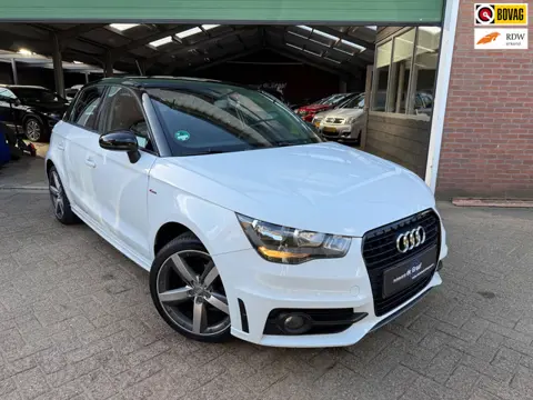 Audi A1 Sportback 1.2 TFSI S-LINE|NAVI/PDC/STOELVR/PARELMOER