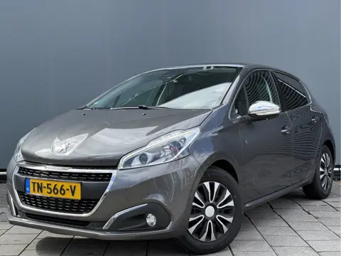 Peugeot 208 BWJ 2018 | 1.2T 111PK Tech Ed. AUTOMAAT | PANO DAK | CLIMA | NAVI | CAMERA A | CARPLAY |