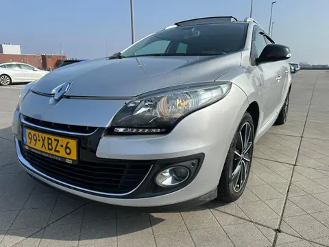 Renault Mégane Estate 2.0 Bose AUTOMAAT LPG G3 Leer Pano Cruise PDC LMV Clima Stoelverwarming