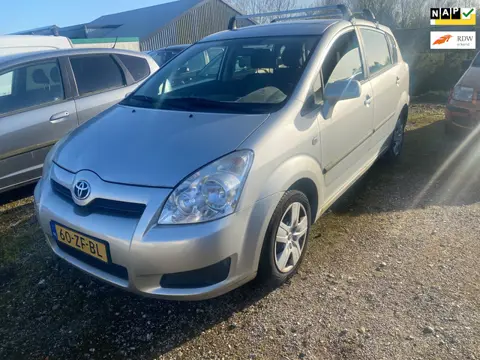 Toyota Verso 1.6 VVT-i Terra