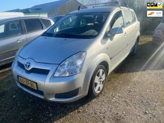 Toyota Verso 1.6 VVT-i Terra