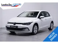 Volkswagen Golf 1.0 eTSI Life Navi Camera PDC v+a Apple Carplay NAP Rijklaar incl. 12 maanden garant