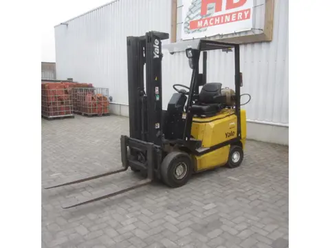 Yale GLP16, LPG-gas, triplex, side shift, container mast.