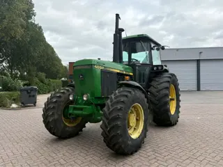 John Deere 4050
