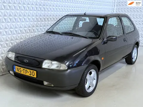 Ford Fiesta 1.3-16V Ghia APK Stuurbekrachting / 176.000km (1996)