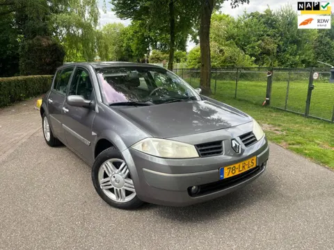 Renault Mégane 1.6-16V Dynamique Luxe | APK 2027 | 147d NAP | RIJD GOED | KEYLESS AIRCO