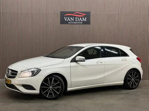 Mercedes-Benz A-klasse 200 Ambition 2015 CRUISE NAVI PDC BLUETOOTH
