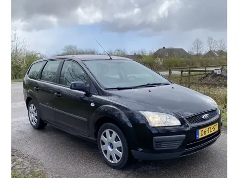Ford Focus 1.6-16V Trend (bj 2006)