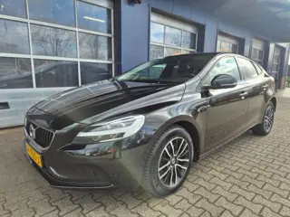 VOLVO V40 1.5 T2 POLAR+ Automaat, Navi, Stoelverwarming, ALL IN Prijs.