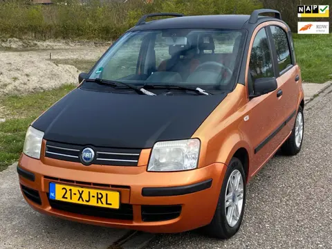 Fiat Panda 1.2 Emotion 5-Drs ECC Audio/CD Electric pakket LMV 14" ABS 2 x airbag Colorpakket Dakrail