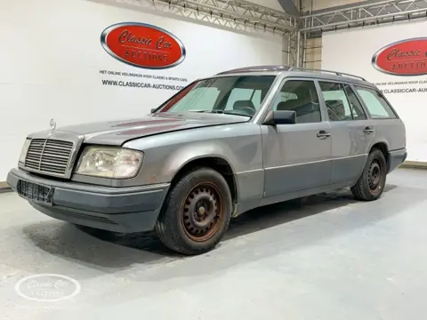 MERCEDES-BENZ 230 TE  - ONLINE AUCTION