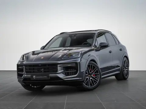Porsche Cayenne 3.0 S E-Hybrid 520pk Sport-Design Pano 22'' PASM Trekhaak ACC