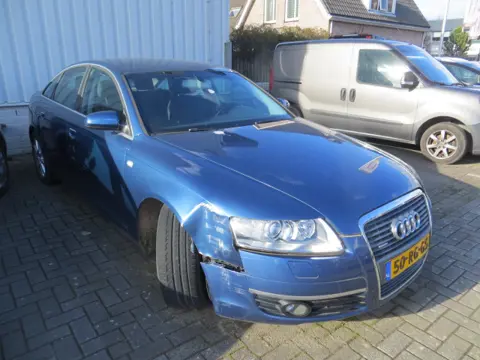Audi A6 Limousine 3.2 FSi quattro edition schade voertuig ! handel of export !