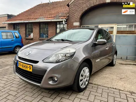 Renault Clio 1.2 Authentique I AIRCO I TREKHAAK I