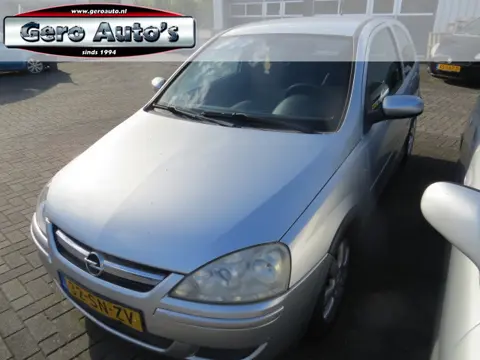 Opel Corsa 1.2-16V Silverline automaat ketting rammelt ,handel !