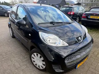 Peugeot 107 1.0-12V XS (bj 2012)
