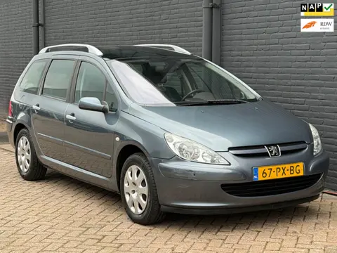 Peugeot 307 SW 1.6 16V Premium CLIMA CRUISE PANO TREKHAAK