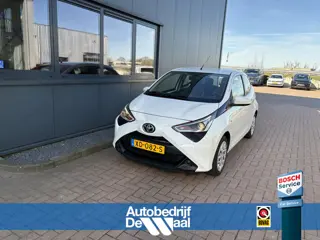 Toyota Aygo 1.0 VVT-i X-Play 5-drs. CAMERA/CARPLAY/LIMITER/AIRCO/MEDIA