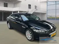 Jaguar XE 2.0t Portfolio, navi, Apple Carplay, camera, leer, Xenon, 2xPDC, dealeronderhouden