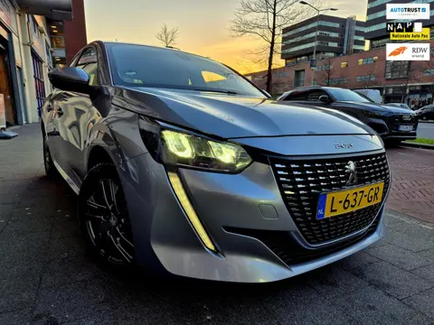 Peugeot 208 1.2 PureTech Blue Lease Active