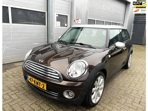 Mini Mini Clubman 1.6 Cooper Busines Line-Leder-Clima-Cruise