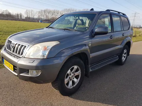 Toyota Land Cruiser 3.0 D-4D VX Window Van 5 deurs automaat MARGE AUTO