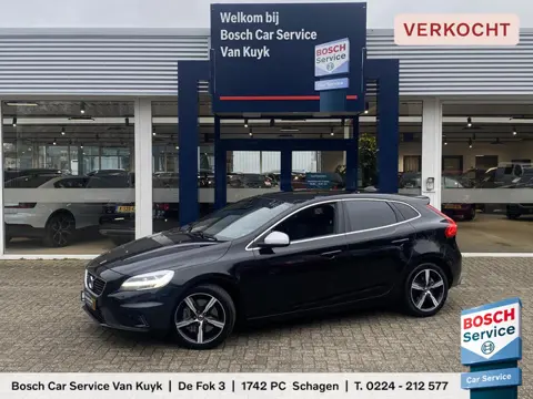 Volvo V40 1.5 T3 Polar+ Sport / Automaat / NL-Auto / Dealer-Onderhouden / Panodak / Harman-Kardon / 