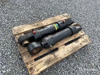 QUANTITY of (2) Cylinder