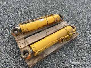 QUANTITY of (2) Cylinder