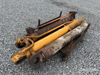 QUANTITY of (3) Cylinder