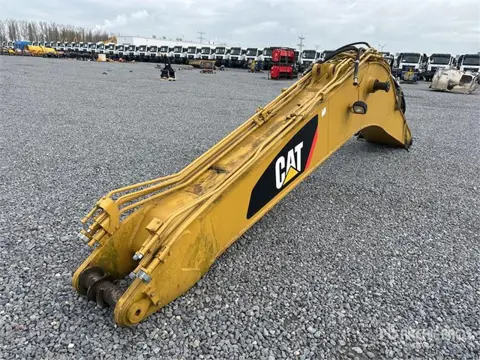 Cat 335
