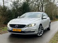Volvo V60 2.0 D3 Kinetic | '' 131.000 KM'' + Automaat + Navi + Cruise + Trekhaak Nu € 14.950,-!!!