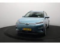 Hyundai KONA EV Premium 64 kWh 3- Fase SOH 94,8% | Warmtepomp | Camera | Leer | Head-Up Display