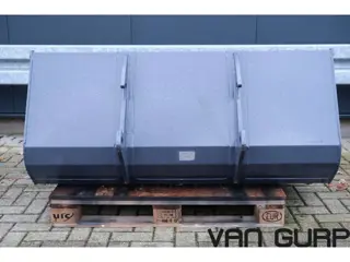 Giant grondbak 160cm bucket schaufel