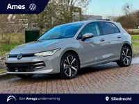 Volkswagen Golf 1.5 eHybrid 204pk DSG Life Edition | Stoel- en stuurverwarming | Extra getint glas |