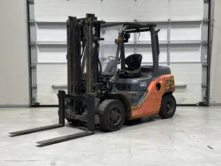 TOYOTA 40-8FD35N 2019 3.5T