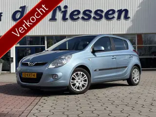 Hyundai i20 1.4i DynamicVersion Verkocht! Rijklaar met beurt & garantie!