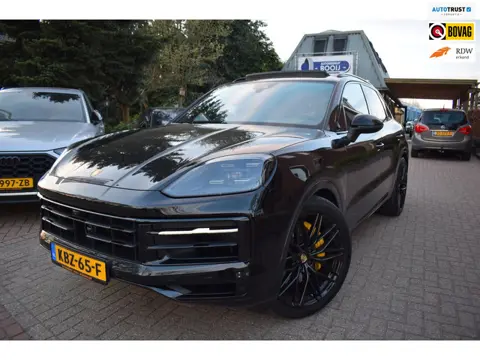 Porsche Cayenne 3.0 E-Hybrid/469PK/PANODAK/LEDER/LUCHTVERING/CAMERA 360/ADAP-CRUISE/22 INCH/SPORT CH