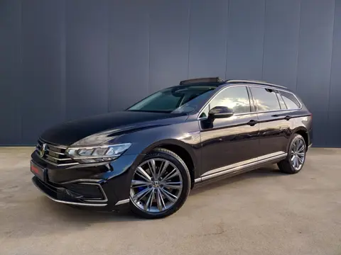 Volkswagen Passat 1.4 TSI PHEV GTE 1e EIGENAAR PANO DAK CAMERA NAVI ADAPT CRUISE CARPLAY LED ECC TRE