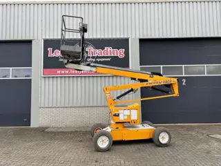 Niftylift HR12 NE Electrical articulated boomlift on wheels. Year: 2012