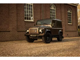 Land Rover Defender 2.4Tdci Station Wagon Rough Edition