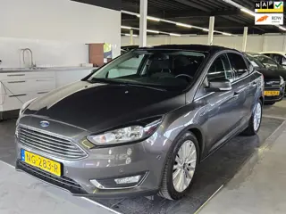 Ford Focus 1.5 Titanium/AUTOMAAT/NAVI/CRUISE/N.A.P/AIRCO/