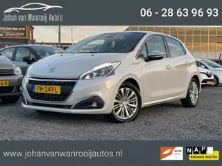 Peugeot 208 1.2 PureTech Blue Lease Executive/NAVI/APPLE CARPLAY
