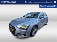 Audi A3 Sportback 35 TFSI Advanced edition / Navigatie / Climatronic / Parkeersensoren / 17'' LMV